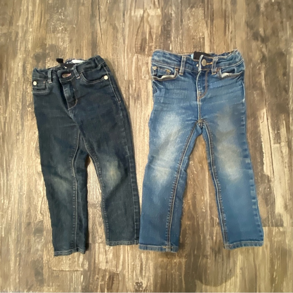 ❌SOLD❌ Two Skinny jeans Levi’s Baby Gap 3T Butterfly